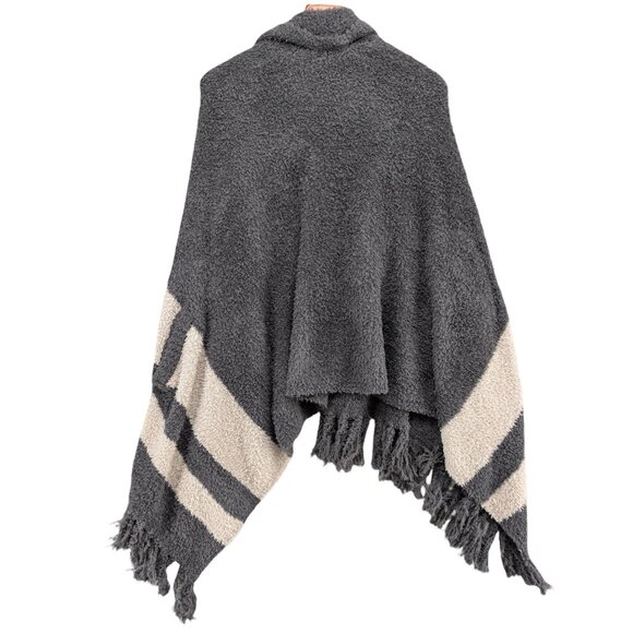 Barefoot Dreams CozyChic Malibu Wrap Womens Grey Cream Chenille Fringe Size OS - Picture 2 of 7